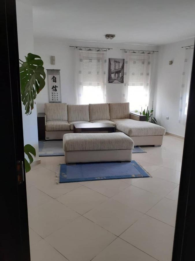 2 Rooms Apartment Plovdiv Kichuk Paris Exteriör bild